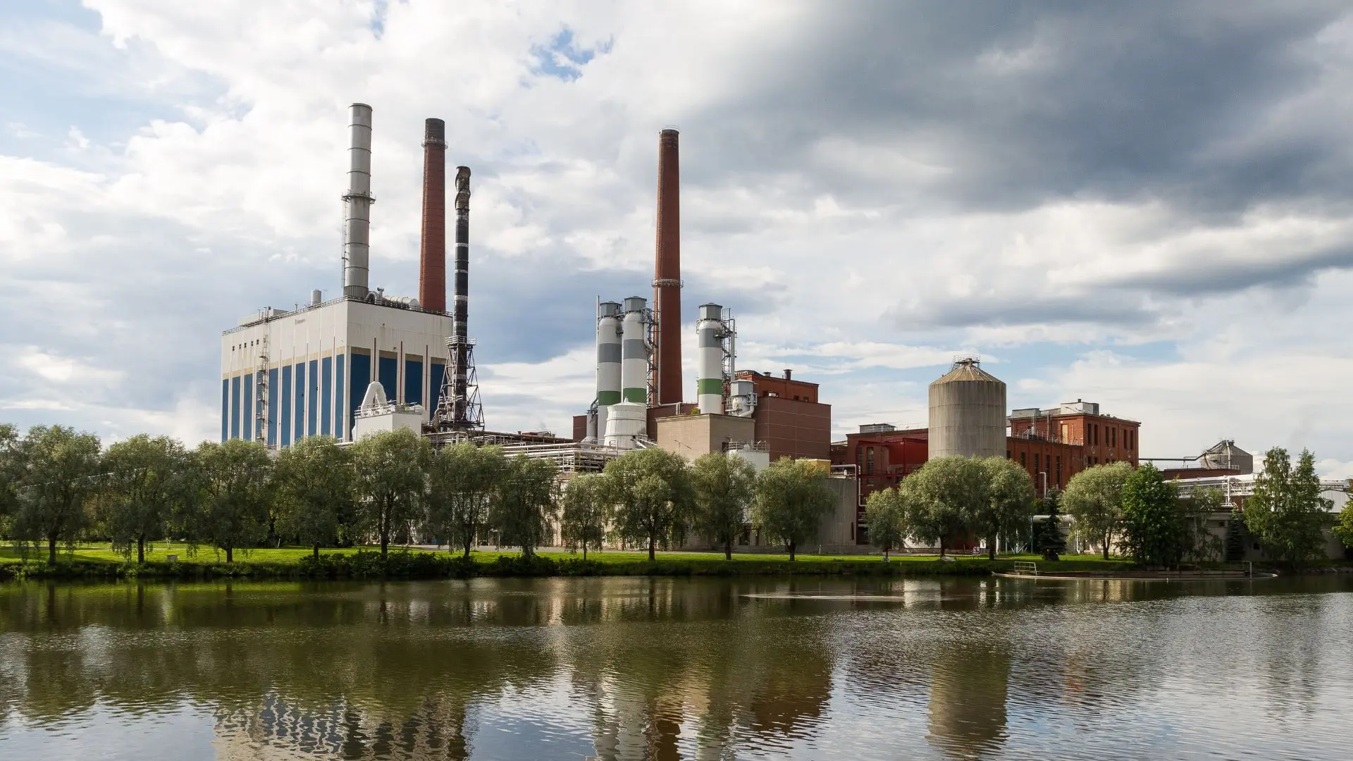 The contribution of A.Celli and PMT to the evolution of the European